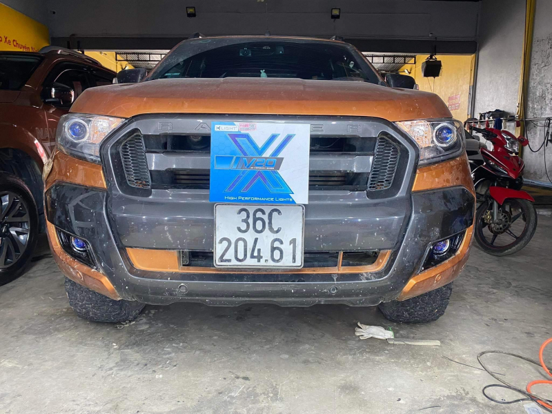 Độ đèn nâng cấp ánh sáng BI LASER X-LIGHT V20L 2023 cho xe 	ford ranger 			